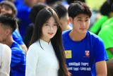 Nữ sinh Hà Nội rạng rỡ trong nắng thu, sôi nổi khai mạc giải đấu 24 tuổi