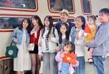Chuyến tàu “Hà Nội 5 cửa ô” hút khách, du khách hào hứng trải nghiệm