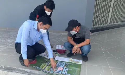 Đất nền phía Nam mang nỗi buồn cuối năm: Trời mưa kéo dài, hồ sơ đất đai “nín thở” chờ đóng thuế