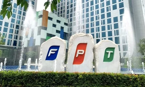 FPT "bay" gần 1 tỷ USD vốn hoá từ đầu năm