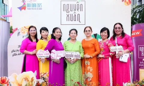 Nguyên Xuân tôn vinh giá trị truyền thống qua Lễ hội Áo dài TP.HCM 2025