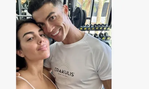 Ronaldo ám chỉ đã kết hôn với Georgina