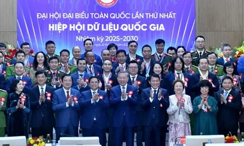 Bộ trưởng Bộ Công an giữ chức Chủ tịch HH Dữ liệu Quốc gia, lãnh đạo Sungroup, PNJ, Masan, TH Group, DatVietVAC... làm phó Chủ tịch