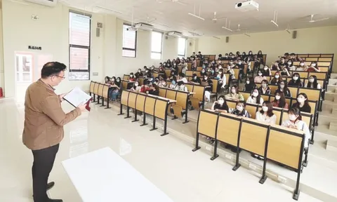 Trường đại học tự chủ, ký hợp đồng lao động theo quy định nào?