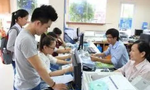 Vẫn hưởng lương khi đi học có được miễn, giảm học phí?