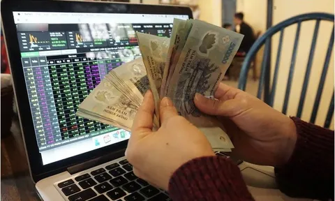Công ty dành gần 1.900 tỷ tương đương 70% tài sản "ôm" cổ phiếu Thế giới di động, Hòa Phát, SSI..., quý 1 gom thêm 15 triệu HPG: Báo lỗ 42 tỷ