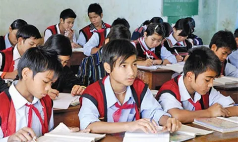 Quy định mới về phát hành sách giáo khoa dạy học tiếng dân tộc thiểu số