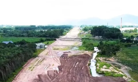 Nhiều khu dân cư ngập nặng do thi công cao tốc Biên Hòa – Vũng Tàu