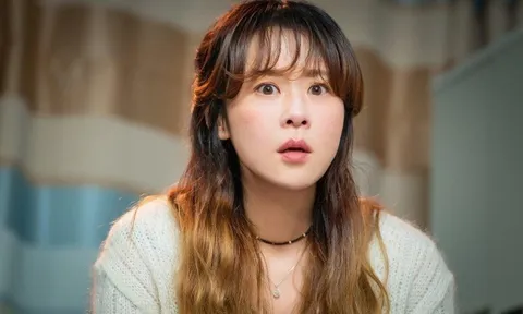 Khó nhận ra nữ diễn viên xinh đẹp một thời nay bỗng làm công nhân vệ sinh