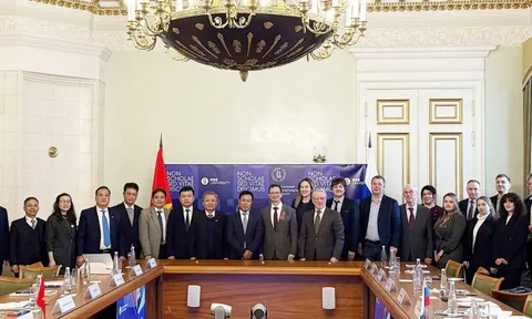 ĐHQGHN ký kết hợp tác với 4 đại học danh tiếng Liên bang Nga