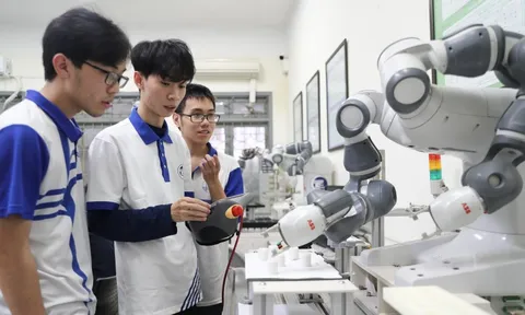 Phát huy vai trò tiên phong trong phát triển khoa học và công nghệ