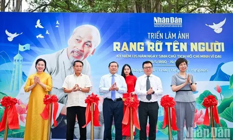 Khai mạc triển lãm và ra mắt ấn phẩm đặc biệt kỷ niệm 135 năm Ngày sinh Chủ tịch Hồ Chí Minh