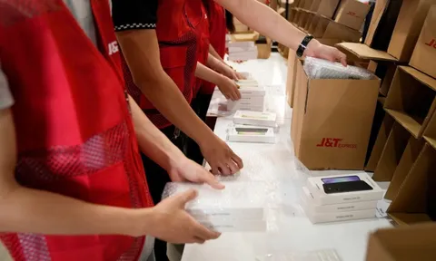 J&T Express trở thành đối tác vận chuyển các sản phẩm công nghệ cho Samsung Việt Nam