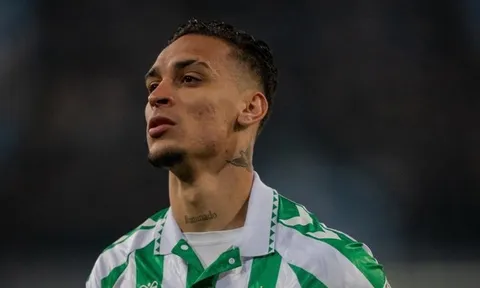 Antony nói gì sau khi ghi siêu phẩm cho Real Betis, giữa lúc bị MU rao bán?