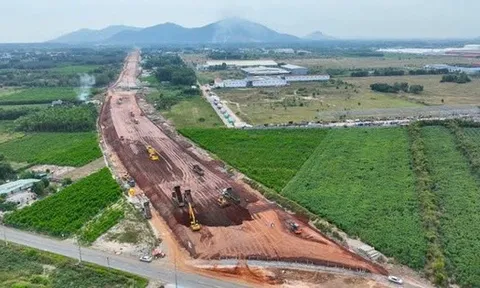 Lộ diện 4 nhà thầu thi công Vành đai 3, cao tốc Biên Hoà – Vũng Tàu không đảm bảo tiến độ