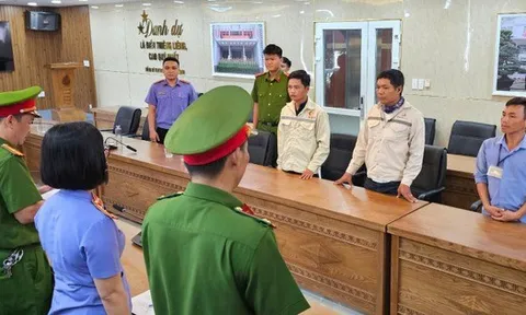 Khởi tố, khám xét chỗ ở Trần Cao Phong