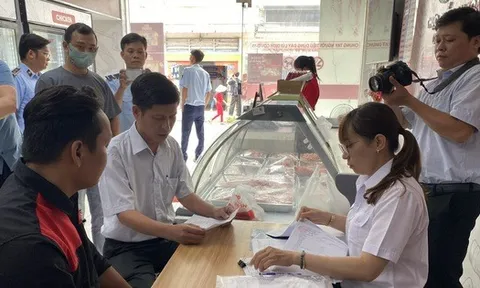 Kiểm tra cửa hàng của C.P. Việt Nam bị "tố" bán thịt heo bệnh, hé lộ kết quả