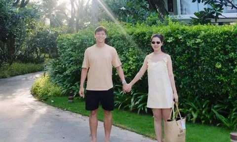 9 năm hạnh phúc ngọt ngào của trung vệ Quế Ngọc Hải bên vợ hoa khôi