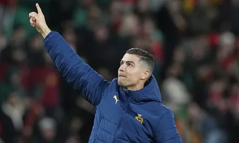 Ronaldo lập kỷ lục kiếm tiền