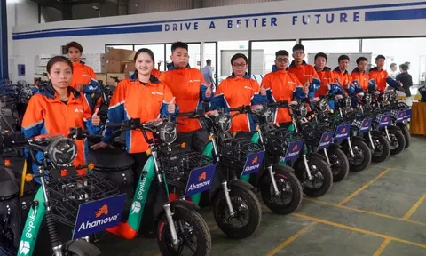 Ahamove triển khai sử dụng 1.000 xe điện Selex Motors