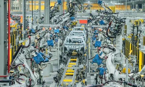 Vingroup thăng 8 bậc, thuộc top 40 doanh nghiệp lớn nhất Đông Nam Á 2025