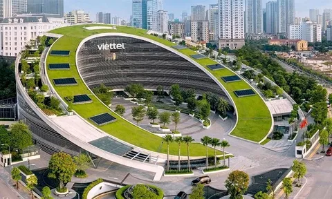 Viettel lãi kỷ lục hơn 54.000 tỷ, lương bình quân cũng tăng lên 33,5 triệu đồng/tháng