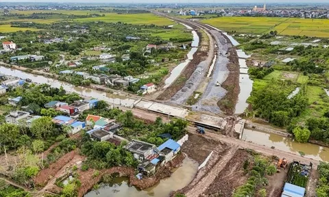 Hải Phòng chi gần 10.000 tỷ đồng thu hồi đất của hơn 6.000 hộ dân, để thực hiện dự án trọng điểm lớn bậc nhất phía Bắc, kết nối loạt tỉnh thành