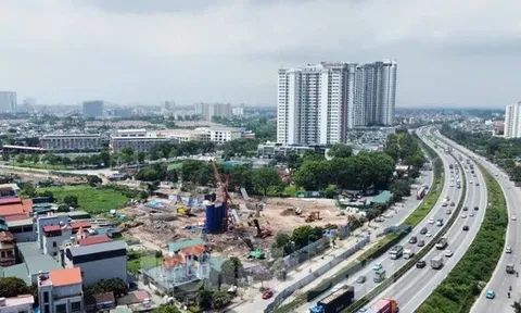 Trái chiều thị trường chung cư Hà Nội: Giá bán tiếp đà tăng trong khi giao dịch giảm