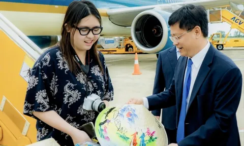 “Cú hích” từ du lịch và công nghiệp giúp kinh tế Huế bứt phá mạnh mẽ