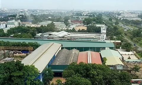 Hàng chục 'ông lớn' trên sàn chứng khoán chấm dứt hợp đồng với một khu công nghiệp: Điều gì sắp xảy ra?