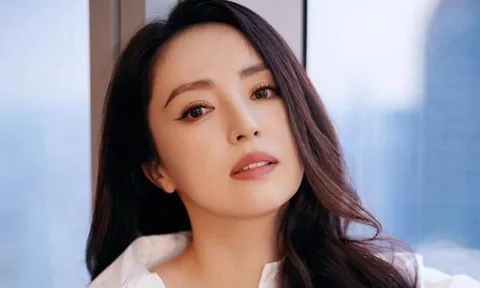 "Cô vợ đáng thương nhất showbiz": Bí mật làm đám cưới với "hồng hài nhi" kém 9 tuổi