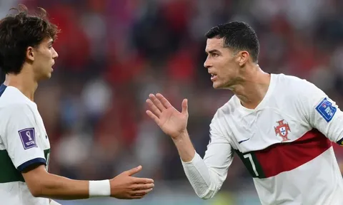 Ronaldo dùng "chiêu độc" thuyết phục Felix rời Chelsea đến Al-Nassr