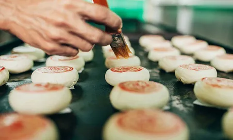 Trung Quốc thường xuyên “chốt đơn” 1 loại bánh dân dã Việt Nam: Hé lộ bí quyết chinh phục gần 20 quốc gia