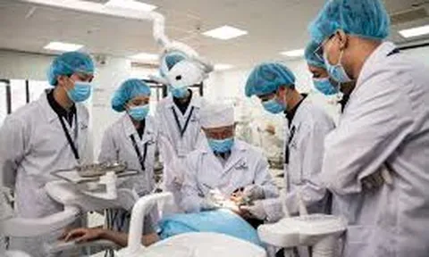 Ngành Y lấy sàn 20,5 điểm, nhiều ngành sức khỏe đồng loạt từ 17,0 điểm trở lên