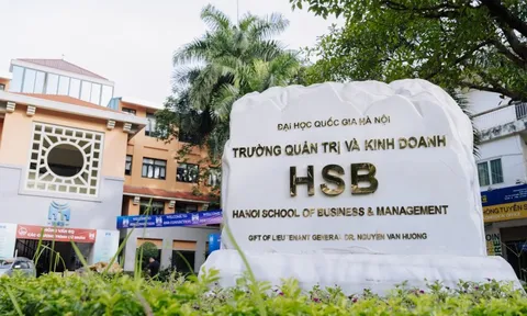 Trường Quản trị và Kinh doanh (ĐHQGHN) công bố phương thức xét tuyển và bảng quy đổi điểm năm 2025