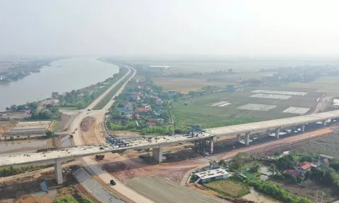 Ninh Bình xây dựng đô thị hai bờ sông Đáy