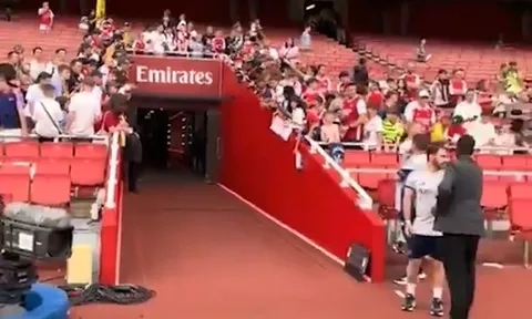 Arsenal bất ngờ lột bỏ chi tiết này tại sân Emirates, tạo áp lực lên đối thủ