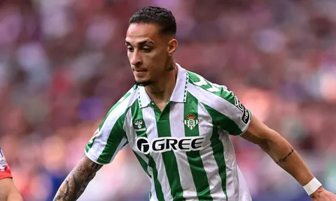 Real Betis có động thái sẵn sàng chào đón Antony trở lại