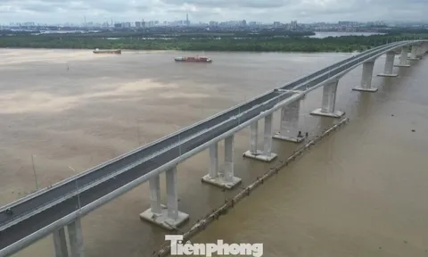 Hình ảnh cầu lớn nhất trên tuyến Vành đai 3 TPHCM trước ngày thông xe