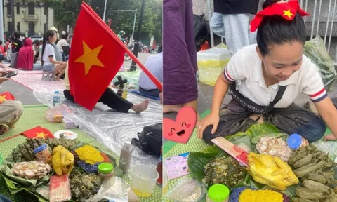 Chủ nhân mâm xôi gà xem diễu binh đang hot nhất MXH: Đi từ 3h30, mang toàn đặc sản quê nhà đến Hà Nội