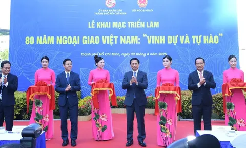 Khai mạc Triển lãm '80 năm Ngoại giao Việt Nam: Vinh dự và tự hào'