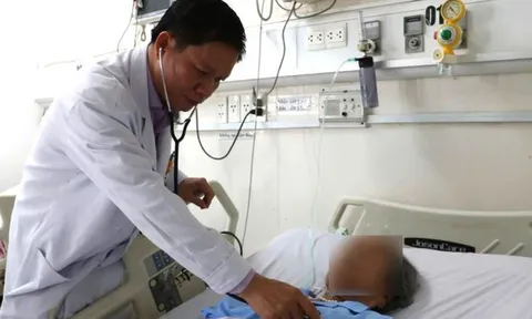 Cụ bà 77 tuổi nhập viện cấp cứu vì sai lầm nhiều người mắc