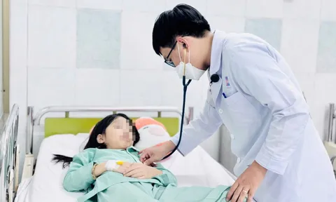 Ăn kẹo mang từ nước ngoài về, 2 chị em ngộ độc cần sa