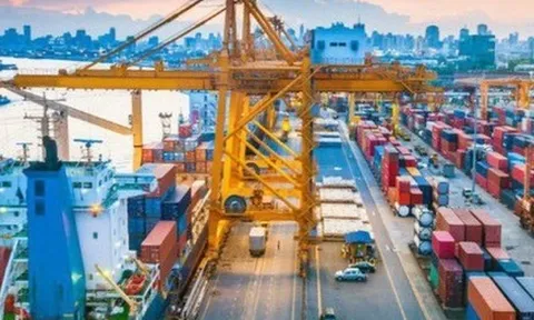 Xuất nhập khẩu 2025 có thể đạt kỷ lục mới: Lộ diện loạt ngành hàng tỷ USD