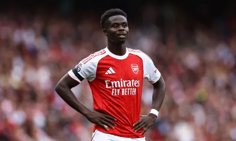 Arsenal trở lại Ngoại hạng Anh mà không có Saka