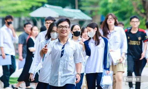 Điểm chuẩn sư phạm dẫn đầu mùa tuyển sinh 2025, 50 ngành lấy từ 28 điểm