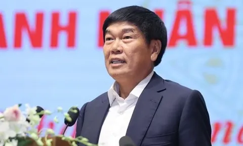 Chủ tịch Hòa Phát đề xuất đấu thầu minh bạch và ưu tiên dùng hàng Việt cho những dự án lớn