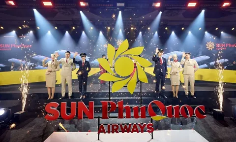 Sun Group chính thức ra mắt hãng hàng không Sun PhuQuoc Airways, đồng phục tiếp viên lấy cảm hứng từ áo ngũ thân và phong thái Nam Phương Hoàng hậu