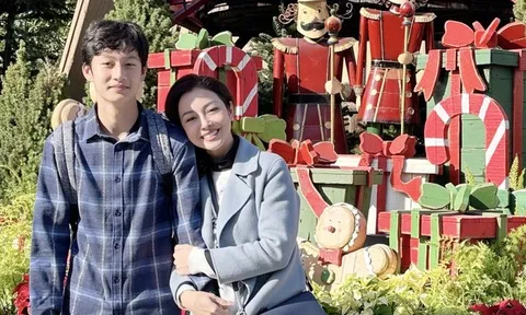 Quý tử cao 1,8m nhà Hoa hậu Jennifer Phạm được mẹ tặng xe ô tô