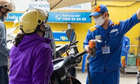 Giá xăng dầu đồng loạt tăng, mạnh nhất hơn 1.300 đồng/lít
